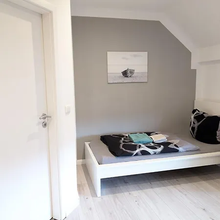 Alc-zimmervermietung 2 Apartment *